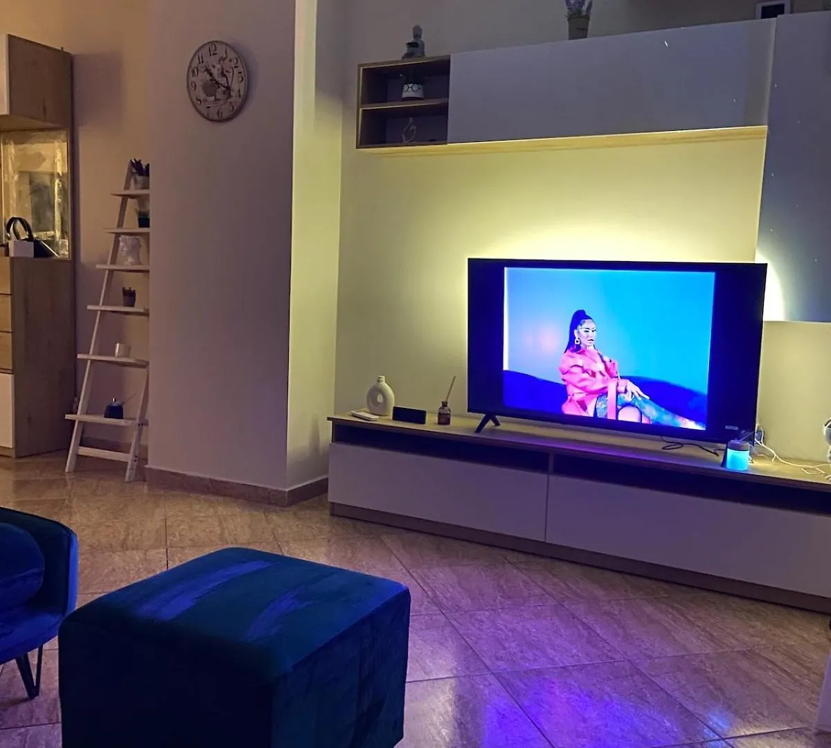 Js Apartmentnetflix Balcony Wi-Fi Dıraç 0*,